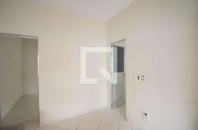 Casa com 2 quartos para alugar na Rua Martins Moreira, Covanca, São Gonçalo