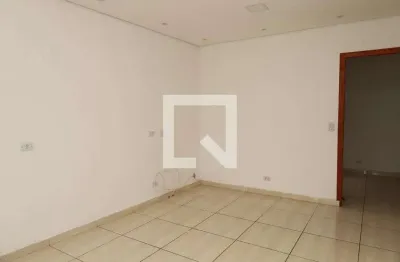 Casa com 2 quartos para alugar na Rua Piedade de Ponte Nova, Vila Jacuí, São Paulo
