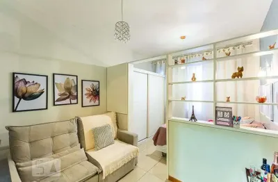 Kitnet / stúdio para aluguel - centro , 1 quarto,  20 m² - niterói