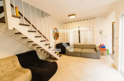 Casa com 4 quartos para alugar na Rua Relógio de Sol, Água Branca, São Paulo