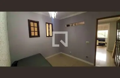 Casa com 2 quartos para alugar na Rua Marechal Edgar De Oliveira, São Pedro, Osasco