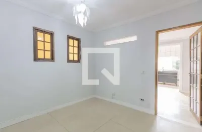 Casa com 2 quartos para alugar na Rua Marechal Edgar De Oliveira, São Pedro, Osasco