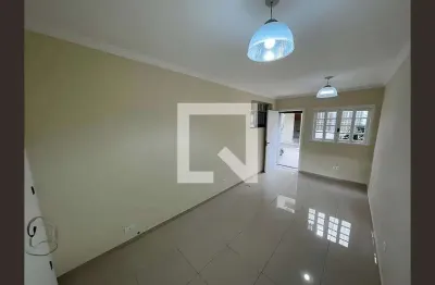 Casa com 3 quartos para alugar na Rua Portugal, Brooklin, São Paulo