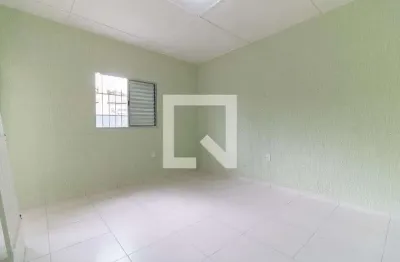 Casa com 1 quarto para alugar na Rua Santo Antônio de Categero, Sacomã, São Paulo