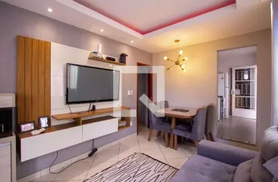 Casa com 2 quartos para alugar na Travessa Marciano Farias, Mangueira, São Gonçalo