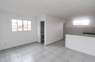 Casa com 1 quarto para alugar na Rua Guaxupé, Vila Carrão, São Paulo