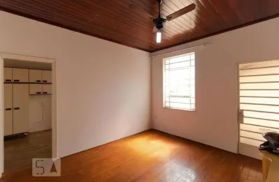 Casa com 3 quartos para alugar na Rua Uruguaiana, Bosque, Campinas