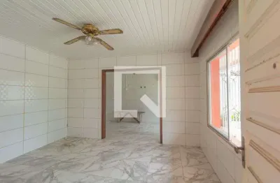 Casa com 3 quartos para alugar na Rua das Alfazemas, Harmonia, Canoas