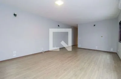 Casa com 3 quartos para alugar na Rua Bartolomeu Feio, Brooklin, São Paulo