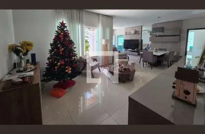 Casa / sobrado em condomínio para aluguel - granja marileusa, 5 quartos,  292 m² - uberlândia