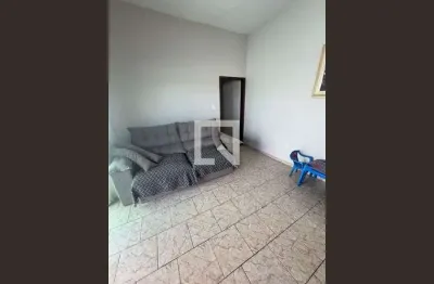 Casa com 3 quartos para alugar na Rua Benjamin Constant, Pedra Azul, Contagem