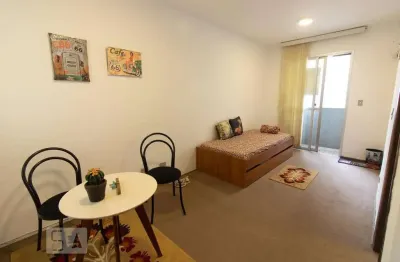 Kitnet / stúdio para aluguel - centro, 1 quarto,  27 m² - curitiba