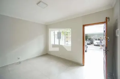 Casa com 3 quartos para alugar na Rua Joaquim José das Neves, Mooca, São Paulo