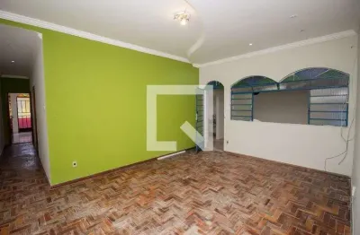 Casa com 2 quartos para alugar na Rua Vinte Dois De Abril, Morada Nova, Contagem