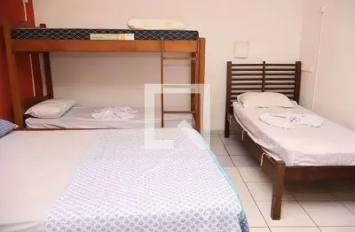 Casa com 2 quartos para alugar na Rua Senhor do Bonfim, Itapuã, Salvador