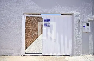 Casa com 4 quartos para alugar na Rua Rovigo, Vila União, Goiânia