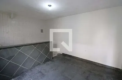 Casa com 1 quarto para alugar na Rua Martins Lage, Méier, Rio de Janeiro