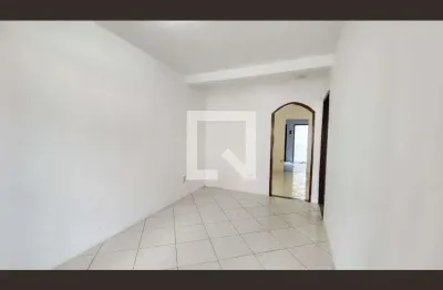 Casa com 3 quartos para alugar na Travessa do Panta, Brotas, Salvador