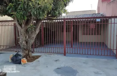 Casa com 2 quartos para alugar na Qno 3 Conjunto J, Ceilândia, Brasília