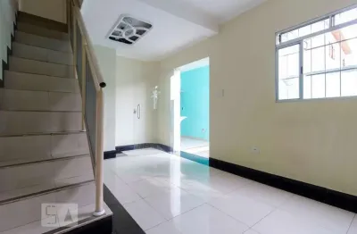 Casa com 2 quartos para alugar na Rua Gentil Braga, Cangaíba, São Paulo