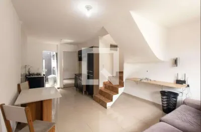 Casa com 2 quartos para alugar na Travessa Maysa, Tatuquara, Curitiba