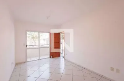 Apartamento com 2 quartos para alugar na Rua José Vicente de Barros, Areao, Taubaté