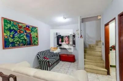 Casa com 3 quartos para alugar na Rua São Lourenço do Sul, Jardim Peri, São Paulo