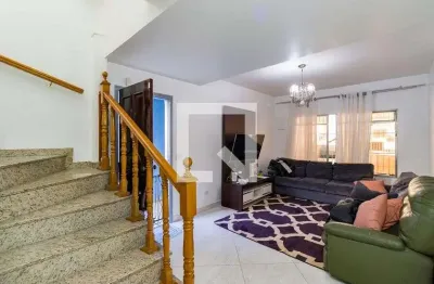 Casa com 3 quartos para alugar na Rua Estevão da Cunha de Abreu, Vila Prel, São Paulo