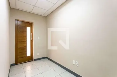 Casa com 4 quartos para alugar na Rua Pitangui, Tatuapé, São Paulo