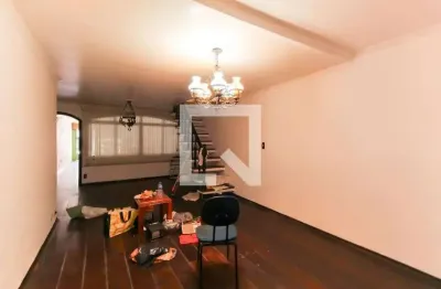 Casa com 2 quartos para alugar na Rua Vladimir Jorge, Belém, São Paulo