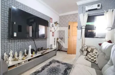 Casa com 3 quartos para alugar na Rua Paraná, Brasil, Uberlândia