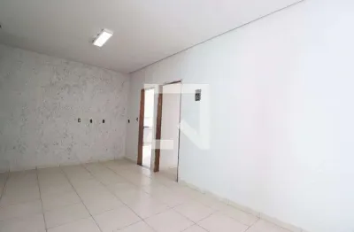 Casa para aluguel - jardim das palmeiras, 3 quartos,  70 m² - uberlândia