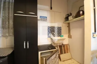 Kitnet / stúdio para aluguel - martins, 1 quarto,  18 m² - uberlândia