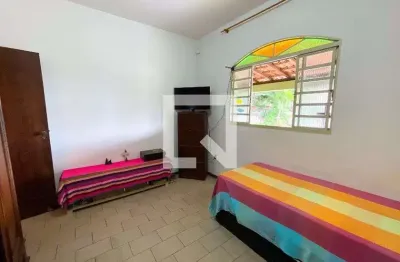 Casa com 5 quartos para alugar na Rua dos Espanhóis, Flamengo, Contagem