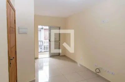 Casa com 2 quartos para alugar na Rua Raio de Luar, Piraporinha, Diadema