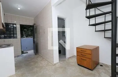 Casa com 1 quarto para alugar na Rua Simpatia, Vila Madalena, São Paulo