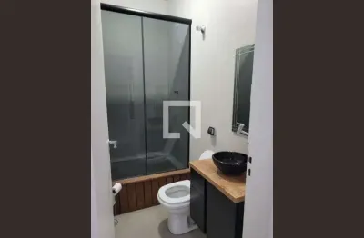 Casa com 3 quartos para alugar na Rua Cardoso de Almeida, Pacaembu, São Paulo