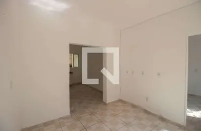 Casa com 2 quartos para alugar na Travessa Padre José Vidigal, Itaquera, São Paulo