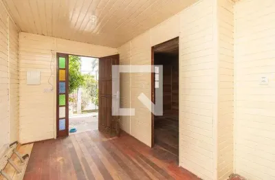 Casa com 2 quartos para alugar na Rua Enio Melo, Hípica, Porto Alegre