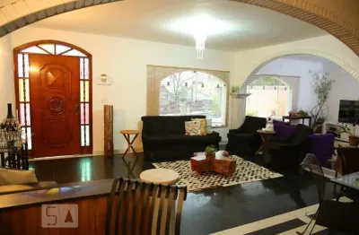 Casa com 4 quartos para alugar na Rua Baturité, Aclimação, São Paulo