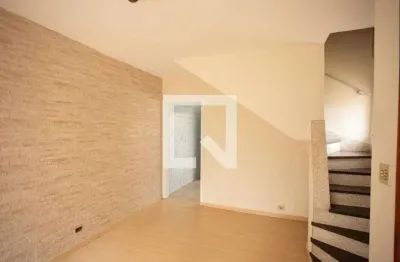 Casa com 2 quartos para alugar na Rua Clara Camarão, Santana, São Paulo