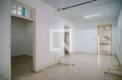 Casa com 2 quartos para alugar na Rua Fagundes Varela, Ingá, Niterói