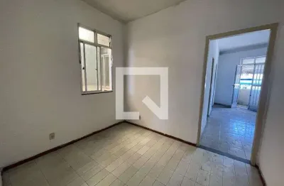Casa com 2 quartos para alugar na Avenida Duque de Caxias, Centro, Duque de Caxias