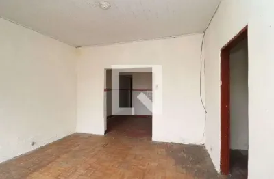 Casa com 2 quartos para alugar na Rua Limoeiro do Ajuru, Vila Jacuí, São Paulo