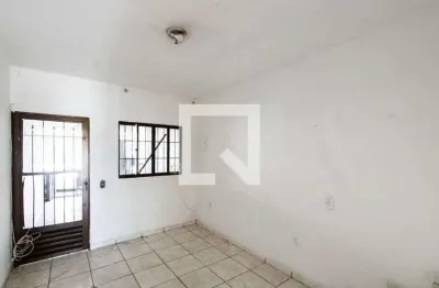 Casa com 3 quartos para alugar na Rua Paço do Lumiar, Cangaíba, São Paulo