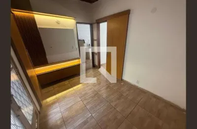 Casa com 2 quartos para alugar na Estrada do Guerengue, Taquara, Rio de Janeiro