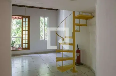 Casa com 2 quartos para alugar na Rua Aimberê, Perdizes, São Paulo