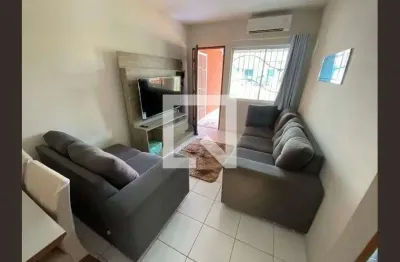 Casa com 2 quartos para alugar na Avenida Dona Delfina Borges, Vila Nova, Nova Iguaçu