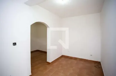 Casa com 4 quartos para alugar na Rua José Saturnino Martins, Campanário, Diadema
