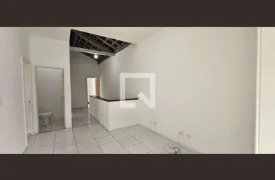 Casa com 2 quartos para alugar na Rua Dionísio da Costa, Vila Mariana, São Paulo
